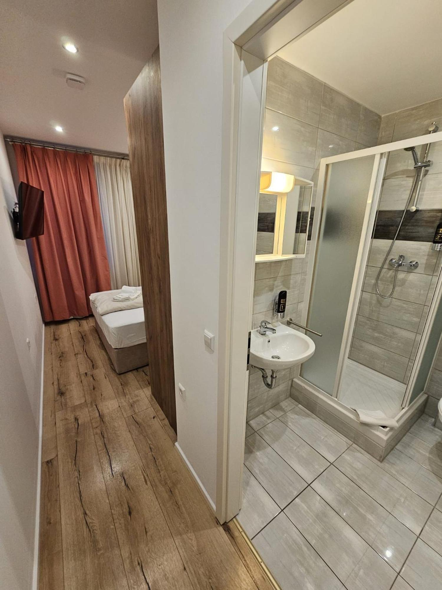 Hotel Post Nurtingen Bagian luar foto